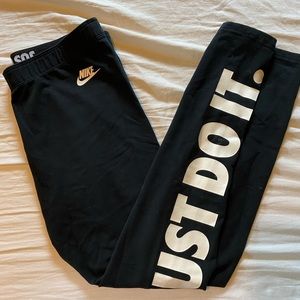 Nike workout leggings